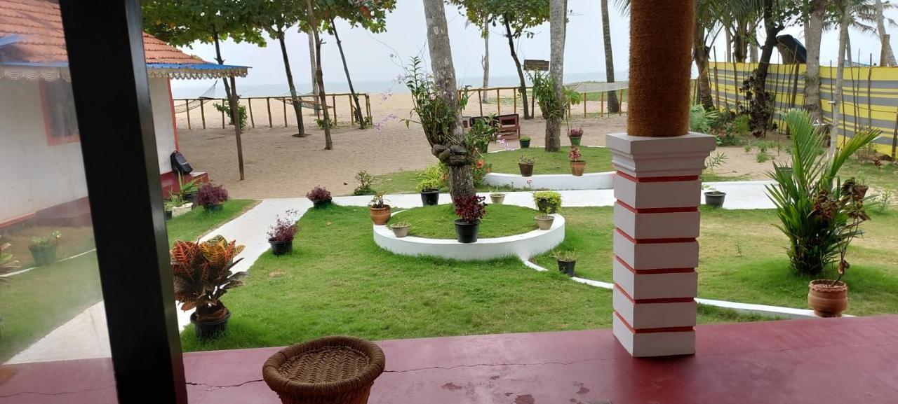 Marari Phoenix Beach Homestay Марарикулам Экстерьер фото
