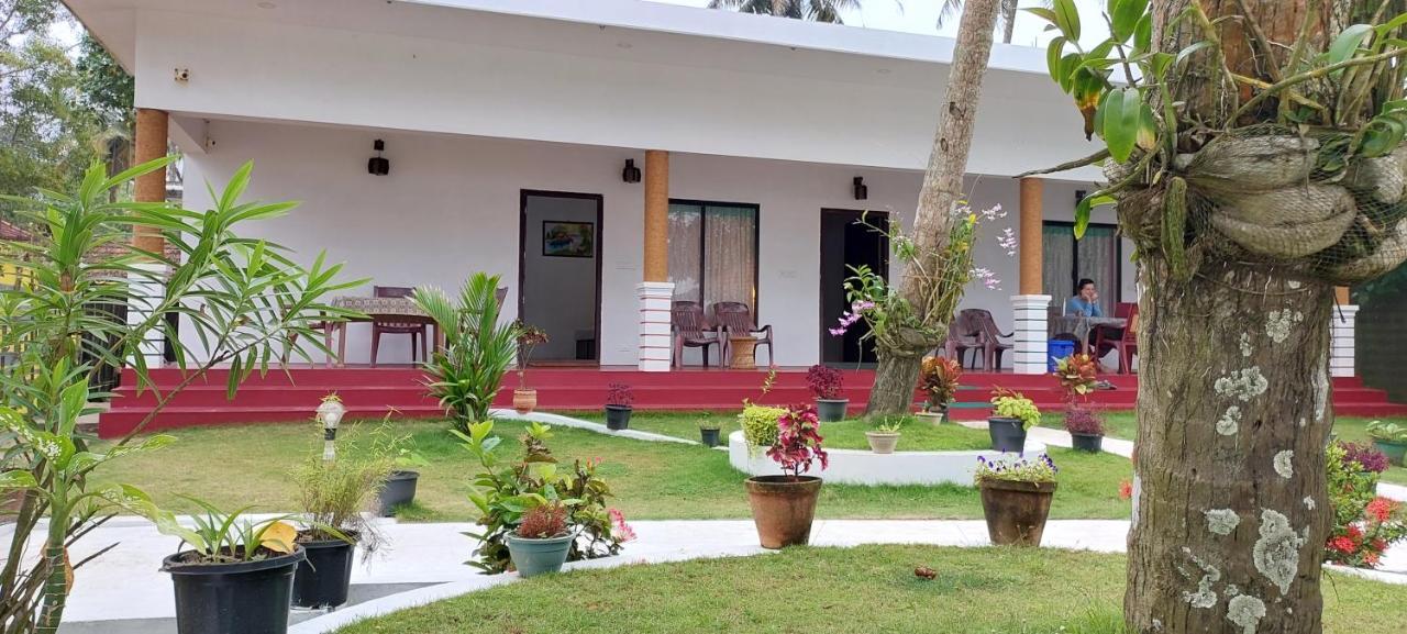 Marari Phoenix Beach Homestay Марарикулам Экстерьер фото