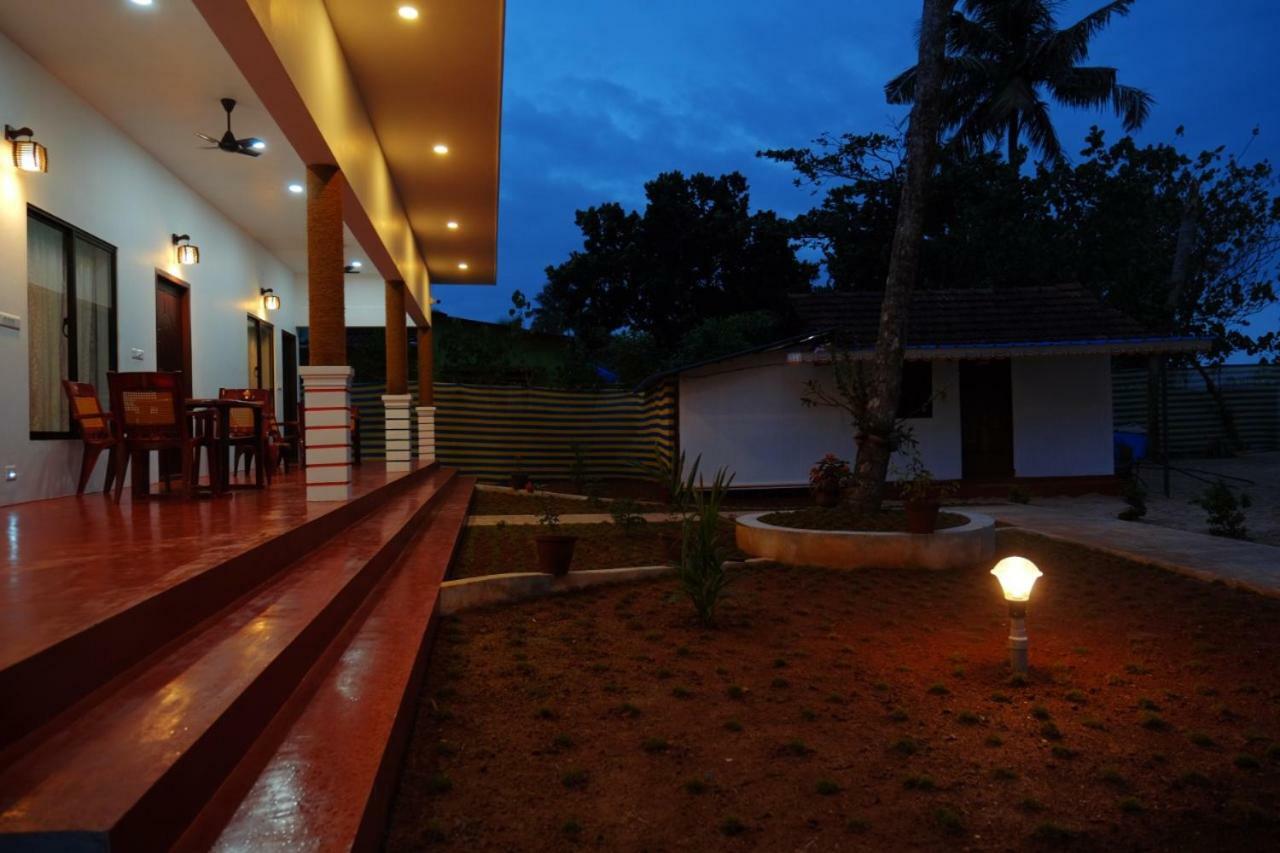 Marari Phoenix Beach Homestay Марарикулам Экстерьер фото