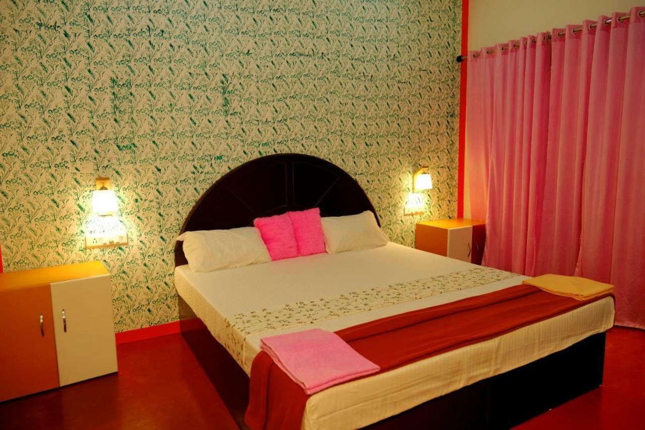 Marari Phoenix Beach Homestay Марарикулам Экстерьер фото